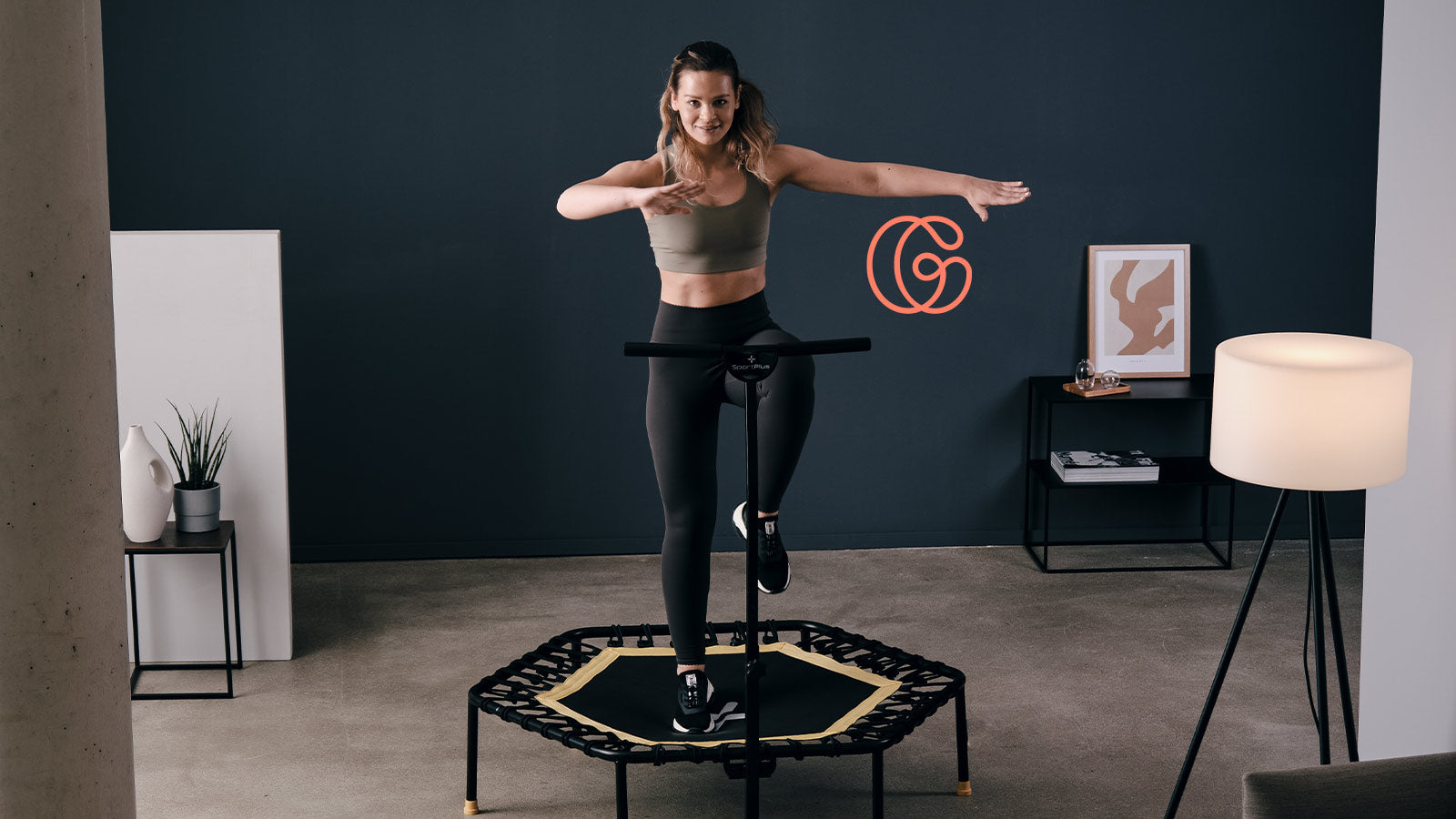Frau-auf-trampolin-gymondo