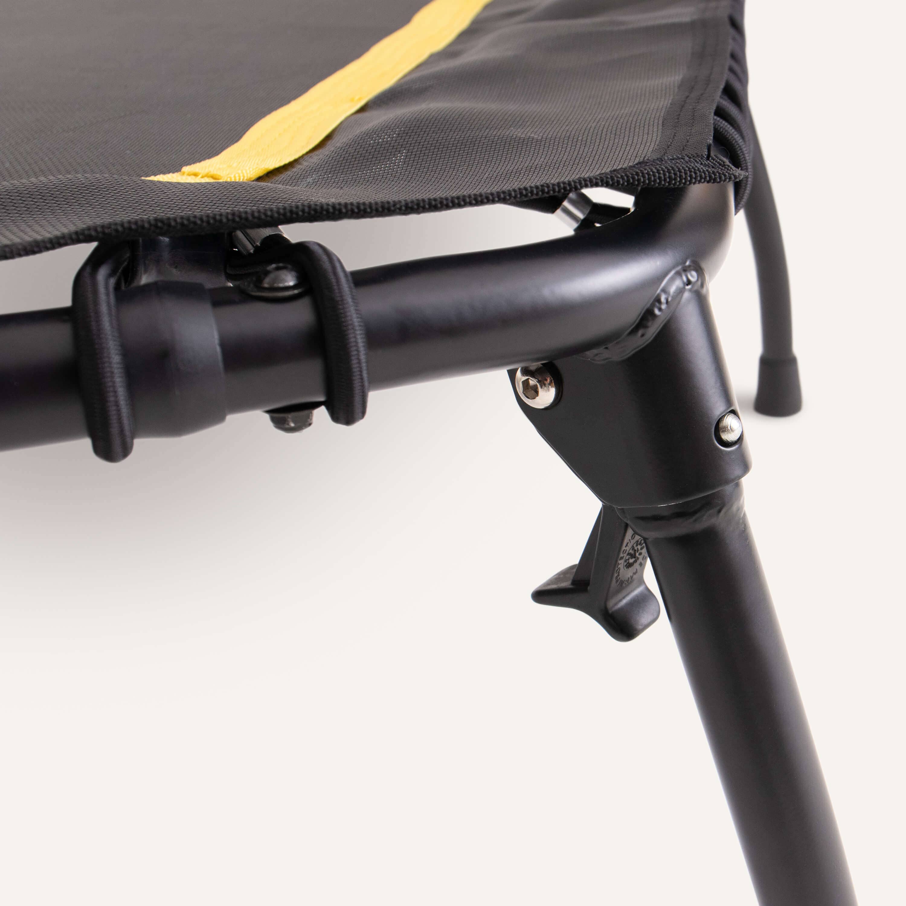 Faltbares Fitness Trampolin mit klappbaren Standbeinen SP-T-2100 SportPlus 