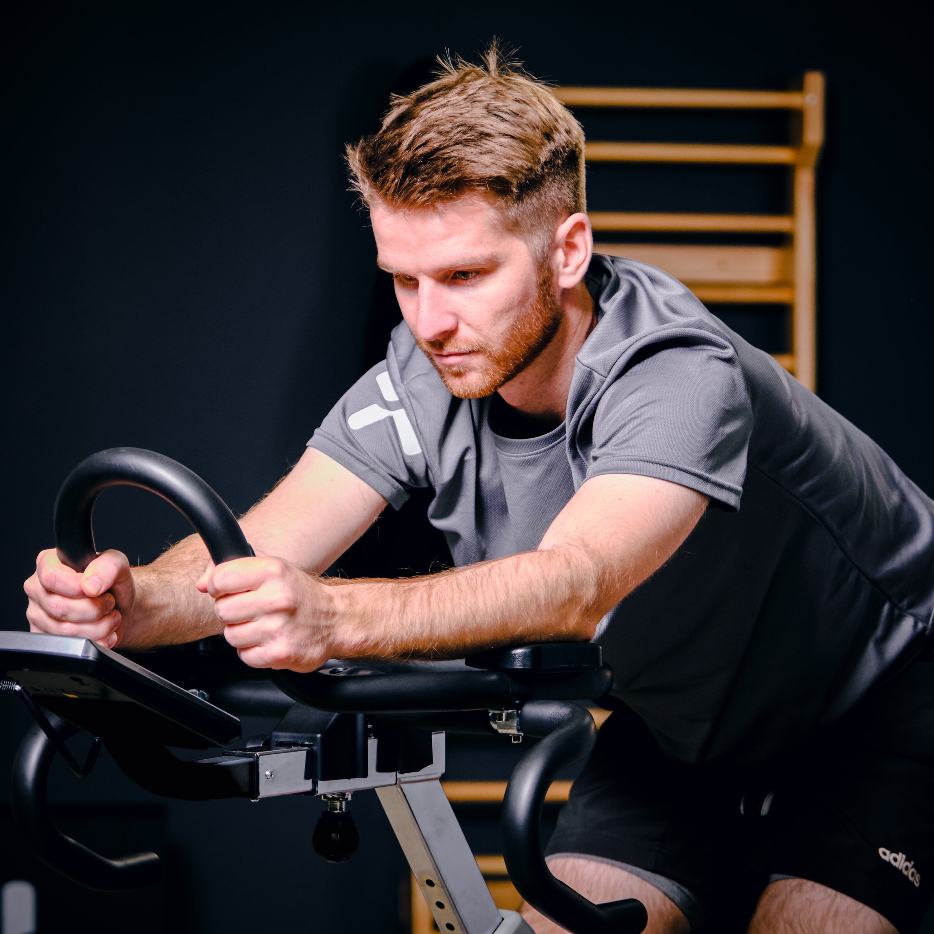 Indoor Cycle Speedbike/ Ergometer mit Wirbelstrombremse SP-SRP-3100 SportPlus 
