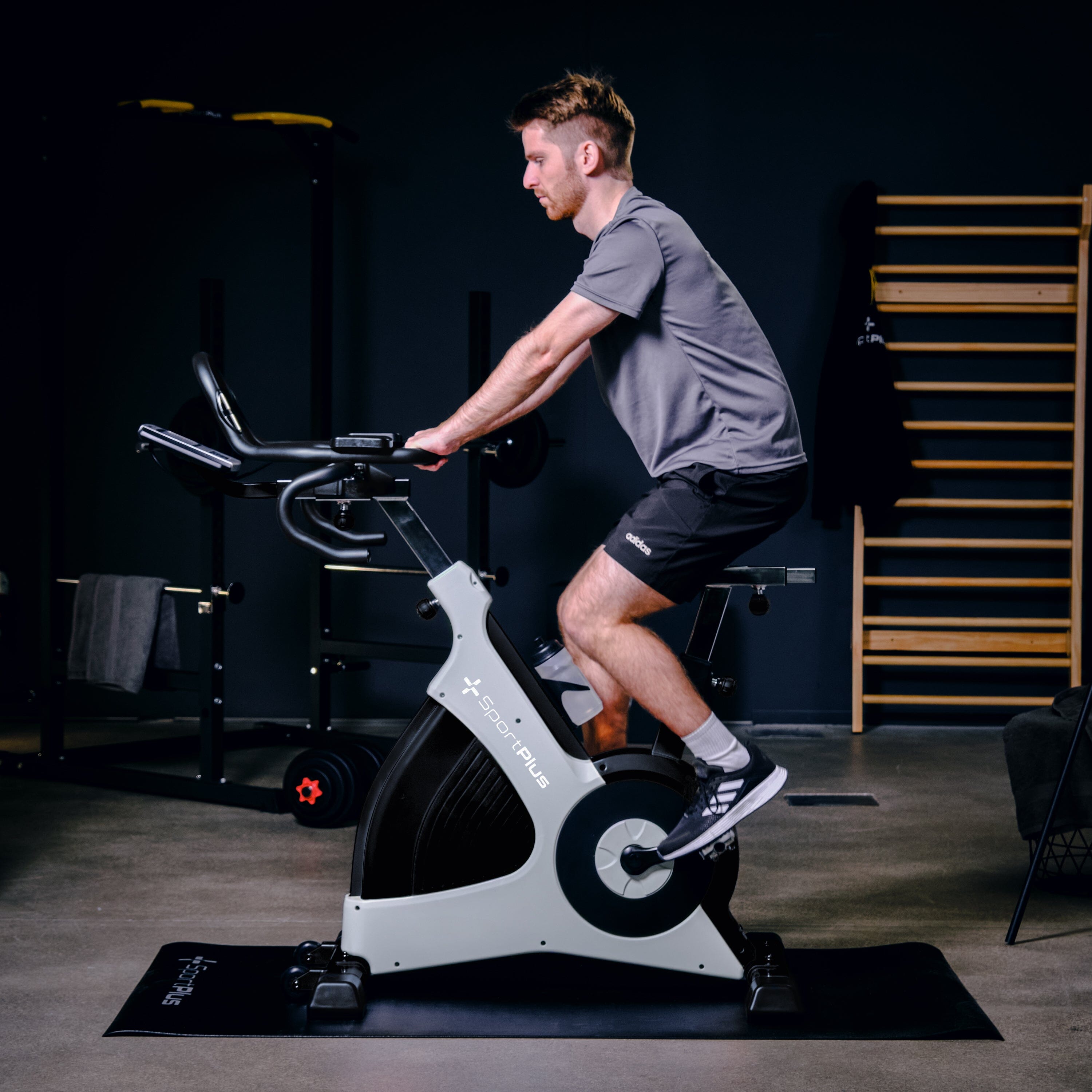 Indoor Cycle Speedbike/ Ergometer mit Wirbelstrombremse SP-SRP-3100 SportPlus 