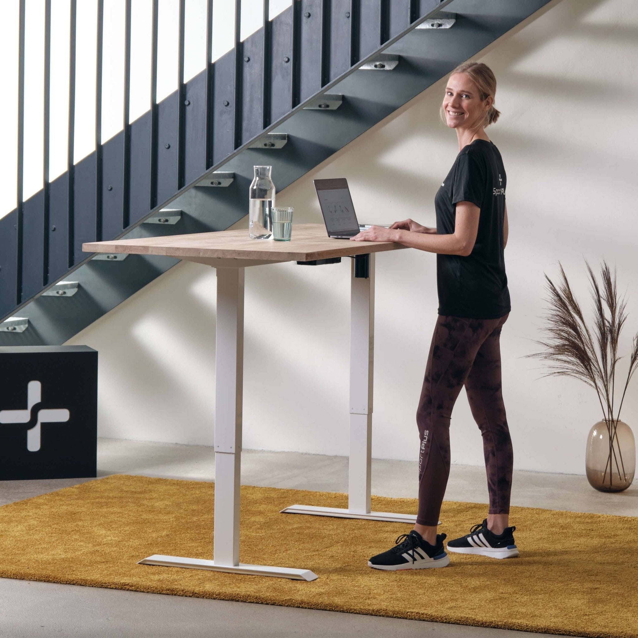 Höhenverstellbarer Schreibtisch mit 2-Fach-Teleskop SP-AT-100 SportPlus 