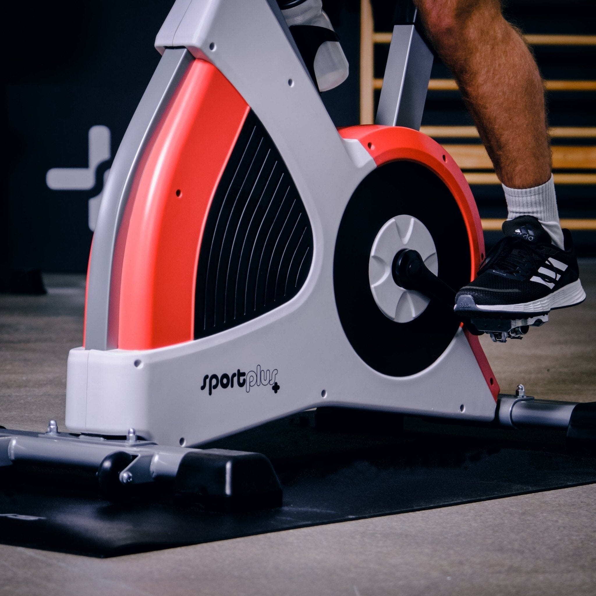 Indoor Cycle Speedbike/ Ergometer mit Wirbelstrombremse SP-SRP-3000 & 3100 SportPlus 