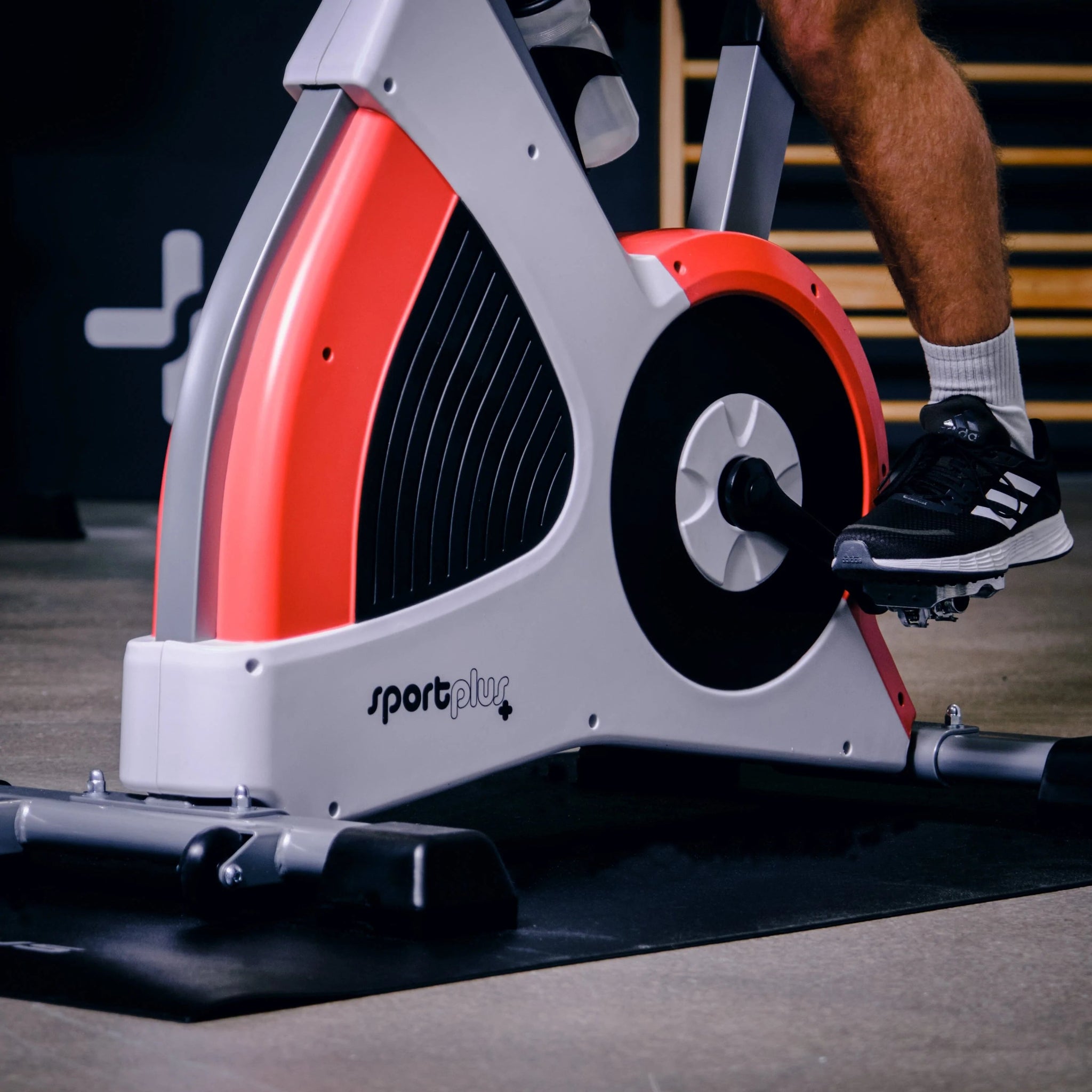 Refurbished: Indoor Cycle Speedbike/ Ergometer mit Wirbelstrombremse SP-SRP-3000 REF SportPlus Refurbished 
